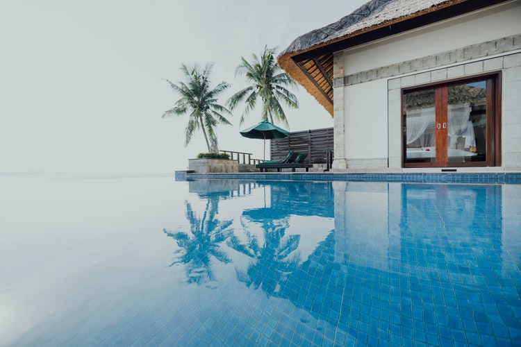 Arranque a sua piscina | Tudo o que precisa de saber para preparar a sua piscina para o Verão