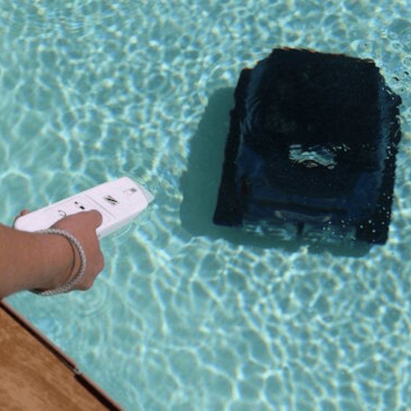 Aspirador de Piscina automático a bateria sem fios FREERIDER RF 5600 iQ limpa fundos robot ZODIAC